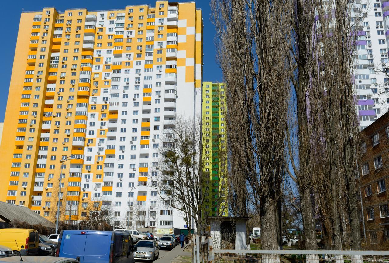 Комфортні Мині-Апартаменти Студіо На Юлії Здановської Kiev Exterior foto